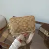 Nova Bolsa para Câmera 2026 Comércio Exterior Alta Qualidade Moda Versátil Bolsa de Ombro Nicho Bolsa Transversal Marca Tendência Bolsa Feminina