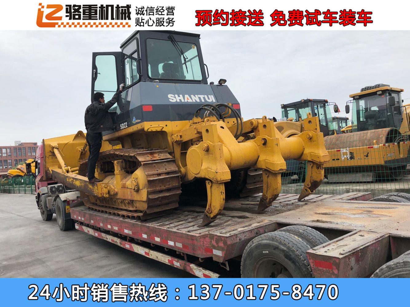 二手推土机装车32.jpg