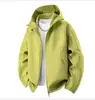 Jaqueta com Capuz Estilo Esportivo Outdoor Nova para Homens, Coleção Primavera/Outono 2026, À Prova de Vento, Forrada com Fleece, Jaqueta de Caminhada para Meia-idade