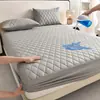 Protector de colchón impermeable para comercio exterior, acolchado transfronterizo a prueba de orina antideslizante de cobertura total, pieza única al por mayor