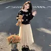Casaco Cardigan de Tricô Outono para Meninas 2026 Outono Novo Estilo Infantil Super Bonito Gola Boneca Malha Manga Longa Outono/Inverno