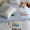Lindo Set de Funda de Cama Bordada con Toalla Nairi de Lunares para Nieve, Juego de Cuatro Piezas, Funda de Edredón de una Pieza, Juego de Cama de Tres Piezas