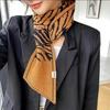 Cachecol Pequeno Pied de Poule para Mulheres no Outono e Inverno Estilo K Versátil Na Moda Espessado Quente Protetor de Pescoço Decorativo Cachecol de Pescoço