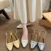 Sandalias cerradas de estilo francés con lazo suave para mujer, verano 2026, de tacón medio, punta fina, espalda abierta, zapatos versátiles y elegantes