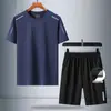 Conjunto de Duas Peças Masculino de Seda Gelada Fino para Verão Fitness Lazer Esportes Respirável Secagem Rápida Camiseta de Manga Curta Calça para Homens