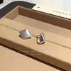 TH0538 Pendientes de Plata 999 con Aguja Fina, Diseño de Rombo Cepillado para Mujer, Nuevo Estilo 2026, Lujo Ligero, Estilo Indiferente, Sensación de Alta Gama, Cierres para Pendientes para Mujer