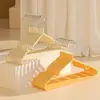 Percha de plástico con recubrimiento antideslizante para ropa de niños percha para ropa del hogar tendedero para ropa de bebé percha pequeña para ropa de bebé percha para ropa de niños soporte para ropa