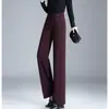 Calça reta de perna larga simples off-white feita sob medida em estilo coreano, novo modelo outono 2026, cor sólida, cintura alta, modeladora, elegante e casual