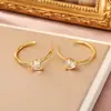 Pendientes de botón de circonita en forma de corazón súper brillantes, a la moda y elegantes, diseño de nicho, personalidad, versátiles, pendientes de aro lisos, pendientes versátiles exquisitos