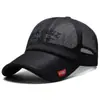 Gorra de Malla Transpirable para Hombre de Comercio Exterior Transfronterizo, Gorra Casual con Protección Solar con Bordado Personalizado de Etiqueta Roja Pequeña, Gorra de Béisbol