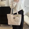 Corduroy commuter bolsa de grande capacidade 2023 outono e inverno Nova simples cor sólida bolsa de ombro tote feminino