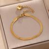 Pulseira de corrente de osso de cobra plana transfronteiriça europeia e americana para mulheres, design de luxo leve de alta qualidade, temperamento da moda, joia de mão tipo lâmina versátil