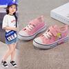 Tênis de Lona para Meninas 2026 Primavera e Outono Sapatos Casuais Infantis Tênis Cartoon para Meninas Pequenas Sapatos Macios para Crianças de Tamanho Médio e Grande