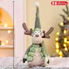Decoraciones navideñas: Adorno de figura de reno sentado de tela verde, muñeco de reno con gorro puntiagudo de Navidad, pieza para escaparate
