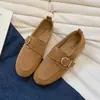 Mocassins estilo vintage para mulheres, nova coleção de outono, com fivela de metal e salto oculto, 2026 sapatilhas casuais e versáteis estilo Birkenstock