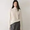 Nuevo suéter de cachemira sin costuras de cuello alto plano de Bai Cai Rong, nuevo estilo 2026 con bordes enrollados, capa base de punto versátil y a la moda