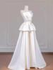 Vestido de Novia Ligero Estilo Francés Sin Tirantes Novia Sencillo Nicho Satén Elegante Exterior Sassen Lazo Vestido de Compromiso