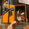 Miu Anillo de Llavero de Pan con Agua Alcalina Resina Pan Colgante de Llavero de Bolsa de Chocolate Regalo de Graduación