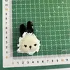 Conejo de Peluche con Botones Accesorios de Lazo Pinzas para el Cabello Fundas para Teléfono Bolsos Zapatos Calcetines Accesorios de Ropa Decoraciones DIY
