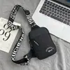 2026 Moda Nueva Bolsa de Pecho para Pareja Simple Hip-Hop Viaje Diario Trayecto a Trabajo Hombro Único Tendencia Estampado Graffiti Bolsa de Pecho