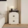 Mesita de Noche Pequeña de Madera Maciza para Dormitorio del Hogar 2026 Nuevo Estilo Vintage Ultra Estrecho Crema Moderno Minimalista Gabinete de Almacenamiento