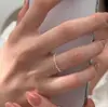 Anel de Prata de Lei S925 Estrela Vazada Emendada para Mulheres, Estilo Minimalista da Moda, Anel Único para Dedo Indicador, Anel Versátil Delicado