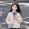 Camisa POLO de Otoño Minimalista de Nicho con Personalidad de Moda Sudadera con Capucha Falsa de Dos Piezas Conjunto de Dos Piezas de Pantalones de Pierna Ancha con Parches de Cuadros para Niñas