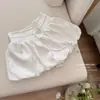 Saia-Calça Floral Branca para Mulheres, Única e Bonita, Casual Versátil de Verão, Linha A, Cintura Média Elástica, Saia Curta Bufante