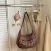 Bolso de Hombro de Moda Simple de Burbujas a Cuadros para Mujer, Bolso de Plumas de Alto Valor, Nuevo Simple de Moda Primavera 2026