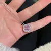 Colar Super Brilhante Trevo de Quatro Folhas Diamante Rosa Cristal Moda Coreana Joia Corrente de Clavícula com Strass Gargantilha Simples Versátil Temperamento