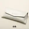 Bolsa acolchada estilo K personalizada, caja de gafas de sol moderna y simple para almacenamiento con logotipo imprimible