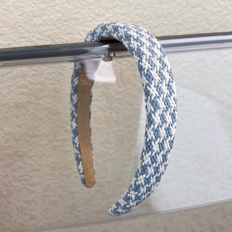 2 蓝白小格纹