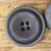 Série Colorida de Botões de Frutas com Acabamento Fosco, Casaco Roxo, Calças, Roupa Infantil, Suéter, Cardigã, Versátil