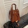 Bolso Pequeño de Moda de Alta Gama para Mujer 2024 Verano Nuevo Combinación Total Estilo Occidental Textura Bolso de Hombro Cruzado Bolso para Teléfono Móvil