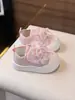 Tênis Doces para Meninas, Novos Estilos de Sapatos de Lona para Meninas, Sapatos de Cadarço com Laço, Sapatos Antiderrapantes para Bebês, Sapatos Casuais Brancos