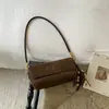 Bolsa de Ombro Único Retro de Camurça Outono e Inverno para Mulheres 2025 Nova Moda Bolsa de Ombro Único Bolsa Transversal para o Dia a Dia Bolsa Baguette