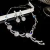 Brincos e Colar Redondos Florais Cravejados de Diamantes Estilo Palácio, Conjunto de Joias Moderno e Elegante, Acessórios de Luxo Leve e de Alta Qualidade