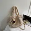 Elegante y moderno, afelpado y versátil, simple y elegante, bolso de hombro casual, bolso de mano de felpa para mujer para otoño 2026