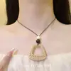 Collar Artístico Retro Imitación Ratán Hueco Trapezoidal para Mujer, Cadena Clavicular Choker Retro Étnico de Lujo Ligero de Moda Personalizada