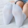 Meias de Malha Coloridas para Primavera e Verão com Furos Cor Lisa Algodão Meias Infantis Embaladas Individualmente Presentes Respiráveis Absorventes de Suor Meias para Crianças Maiores