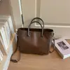 Outono 2026 Nova Bolsa Tote de Mão Retrô Grande Capacidade Bolsa de Ombro Fashion Versátil Bolsa de Braço Bolsa Feminina no Atacado
