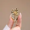 Broche Tulipa de Alta Qualidade Feminino Luxo Broche Terno Suéter Retrô Exquisito Corsage Nova Tendência 2025