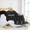 Conjunto de Verão 2026 Novo Estilo Comércio Exterior para Meninos, Gola Redonda Manga Curta, Conjunto Casual de Shorts Jeans para Bebê Menino, Dropshipping Disponível
