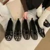 Zapatos Planos Mary Jane Retro Desgastados con Remaches Otoño 2026 para Mujer Punta Redonda Corte de Moño Suela Suave Zapatos Planos de Ballet