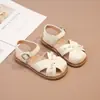 Sandálias de Princesa para Meninas 2026 Novos Sapatos de Verão Fechados para Crianças Sapatos Romanos para Meninas Sapatos de Verão para Crianças com Solado Macio