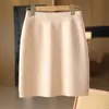 Nova Saia de Cintura Alta Outono e Inverno para Mulheres, Saia Lápis de Comprimento Médio, Saia Tricô que Molda o Quadril, Saia Clássica Versátil de Lã