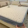 Sábana Bajera Impermeable Clase A con Estampado de Hilo Arrugado, Acolchada y Engrosada, a Prueba de Polvo, Antideslizante, a Prueba de Orina Protector de Colchón para Colchones Simmons