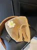 Bolsa de crochê com trama vazada personalizada, bolsa de ombro feminina de verão casual e relaxada, bolsa de compras de malha de grande capacidade