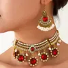 1 Conjunto de Colar e Brincos Femininos Elegantes Personalizados com Diamantes Brilhantes Estilo Étnico do Oriente Médio Retrô da Moda 5 Flores Pequenas Joias Femininas