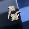 Diseño de Nicho de Lujo Ligero Hoja de Ginkgo Fritillaria Blanca Iris Anillo de Apertura Diamante Conjunto